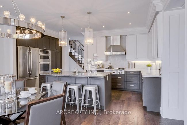 18 Moreau Way, House other with 4 bedrooms, 4 bathrooms and 4 parking in Springwater ON | Image 5