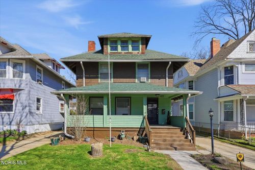 2410 Lawrence Ave, Toledo, OH, 43620-1047 | Card Image