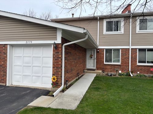 2179 N Queensburg Ln, Palatine, IL, 60074-1399 | Card Image