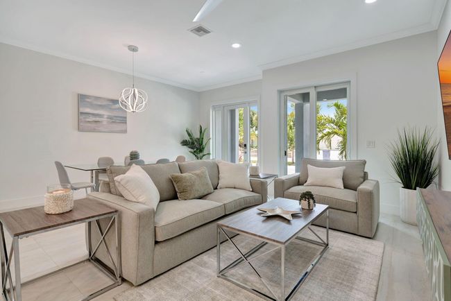 4680 Se Manatee Way, Condo with 3 bedrooms, 3 bathrooms and null parking in Stuart FL | Image 7