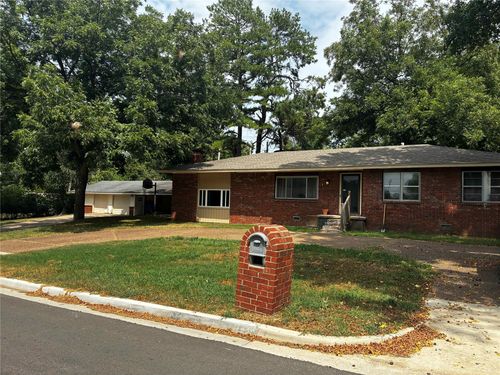 1913 White Ave, Tahlequah, OK, 74464-5709 | Card Image