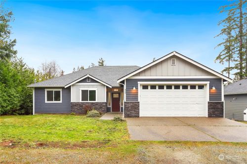 920 Cool Road, Camano Island, WA, 98282 | Card Image