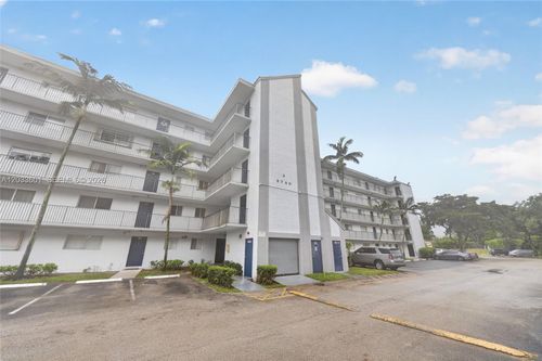 305-8750 N Sherman Circle, Miramar, FL, 33025 | Card Image