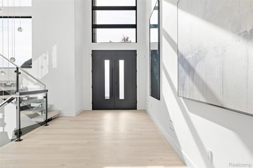 4512 Pinnacle Blvd, Rochester, MI, 48306 | Card Image