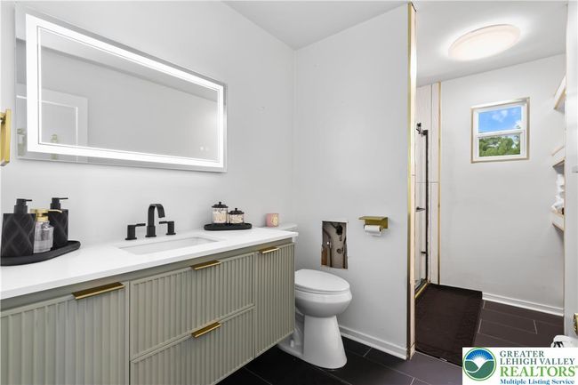 2704 Appel St, House other with 4 bedrooms, 3 bathrooms and null parking in Allentown PA | Image 11