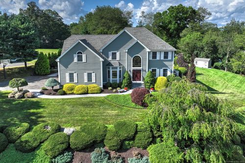 17 Admiral Dr, Monroe, CT, 06468-2293 | Card Image