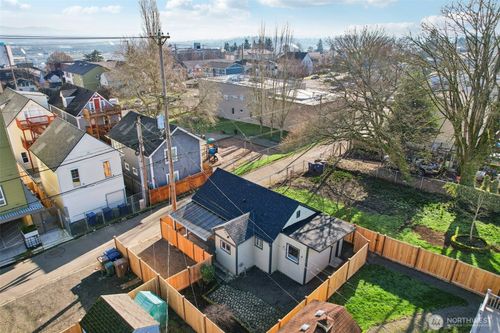 1213 S J St, Tacoma, WA, 98405-4911 | Card Image