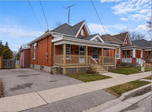 49 Mintern Ave, Brantford, ON, N3S1K9 | Card Image