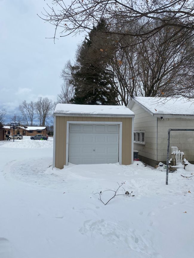 319 Western Ave, House other with 3 bedrooms, 1 bathrooms and null parking in Bad Axe MI | Image 11