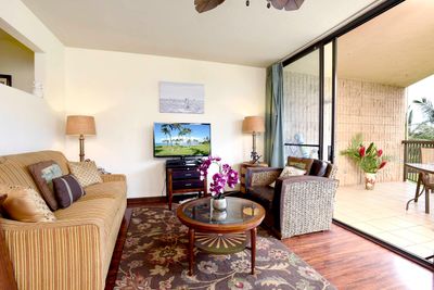 B301 - 1032 S Kihei Rd, Condo with 2 bedrooms, 2 bathrooms and null parking in Kihei HI | Image 2