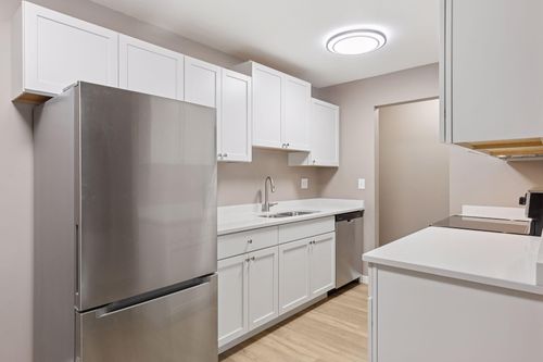 apt-704-3431 Kent St, Shoreview, MN, 55126-4098 | Card Image