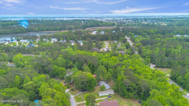 840 Wildwood Cir, House other with 3 bedrooms, 2 bathrooms and null parking in Hampstead NC | Image 37