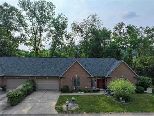 110 Lucca Ln, Oakmont, PA, 15139-1256 | Card Image