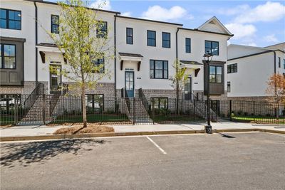 22 - 637 Millcroft Boulevard, Townhouse with 3 bedrooms, 3 bathrooms and null parking in Buford GA | Image 2