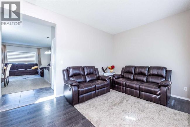 289 Skyview Ranch Blvd Ne, House other with 3 bedrooms, 3 bathrooms and 2 parking in Calgary AB | Image 4