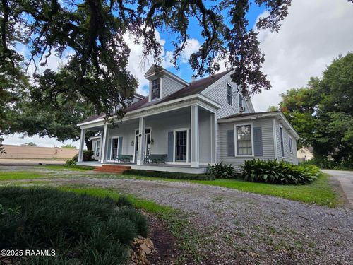 814 S Washington St, Lafayette, LA, 70501-6812 | Card Image