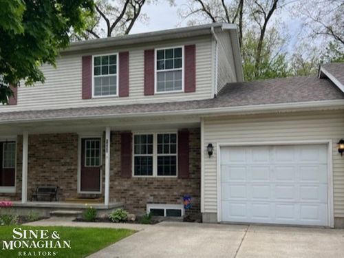 1452 Whispering Woods Ln, Marysville, MI, 48040-1793 | Card Image