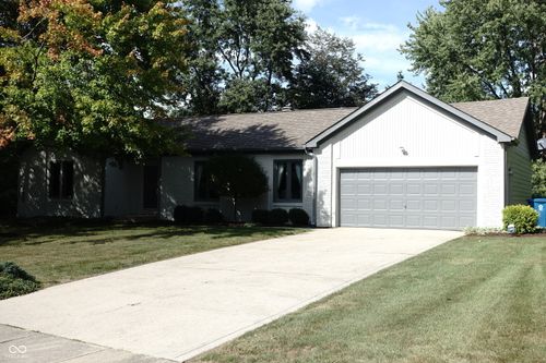 118 Glasgow Ln, Noblesville, IN, 46060-3876 | Card Image