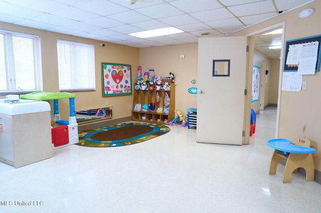 Classroom 6b | Image 40