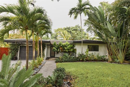 455 Ne 55th St, Miami, FL, 33137-3003 | Card Image