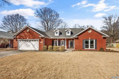 3122 Cove Lake Rd Se, Owens Cross Roads, AL, 35763-8613 | Card Image