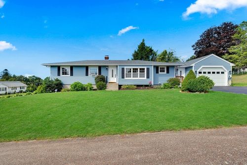 1 Amesbury St, Auburn, MA, 01501-2636 | Card Image