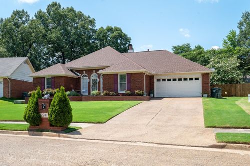 2241 Oak Hollow Ln, Cordova, TN, 38016-5206 | Card Image