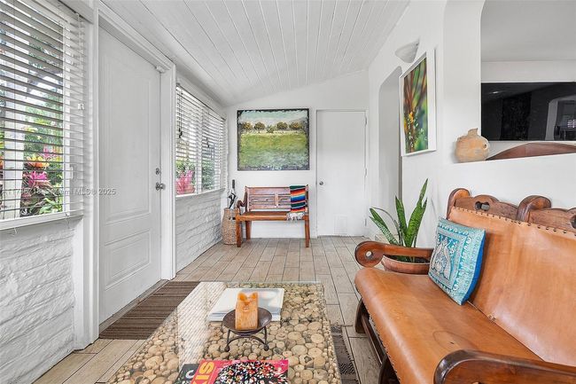 1055 Ne 120 Th St, House other with 4 bedrooms, 2 bathrooms and null parking in Biscayne Park FL | Image 8