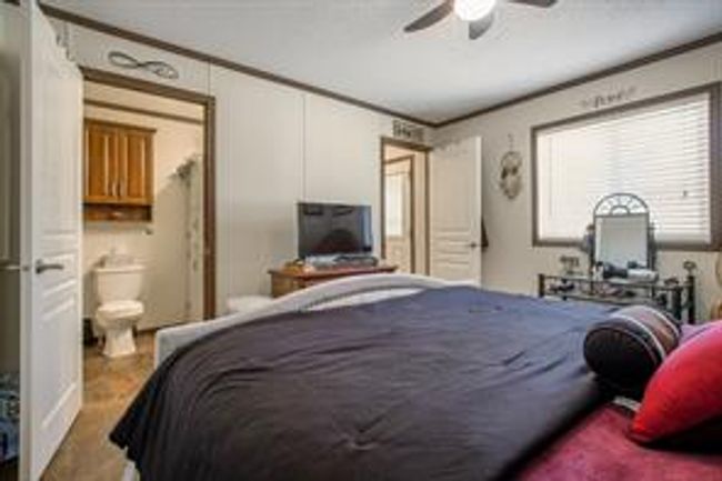 2300 13 St N, Home with 3 bedrooms, 2 bathrooms and 2 parking in Lethbridge AB | Image 13