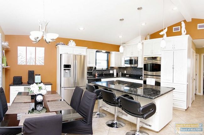 502 W Clam Cir, House other with 2 bedrooms, 3 bathrooms and null parking in Port Isabel TX | Image 15