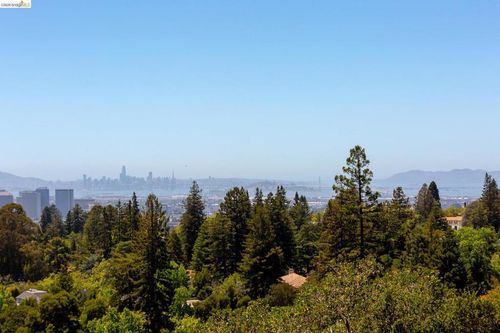 110 Somerset Rd, Piedmont, CA, 94611-3308 | Card Image