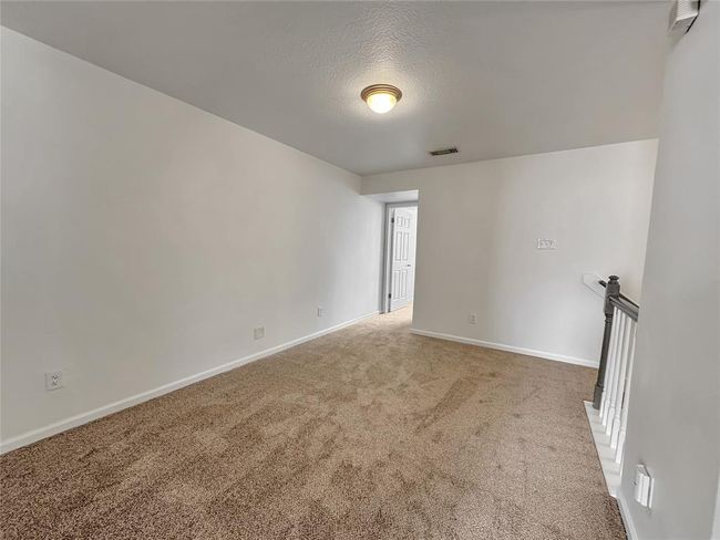 Upstairs game area | Image 15