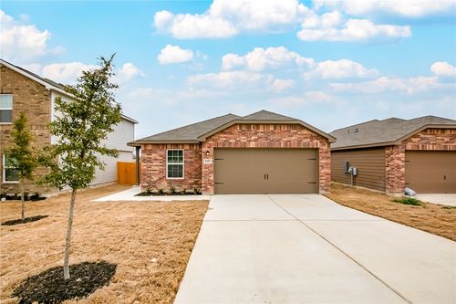 617 Riverdale Dr, Jarrell, TX, 76537-2039 | Card Image