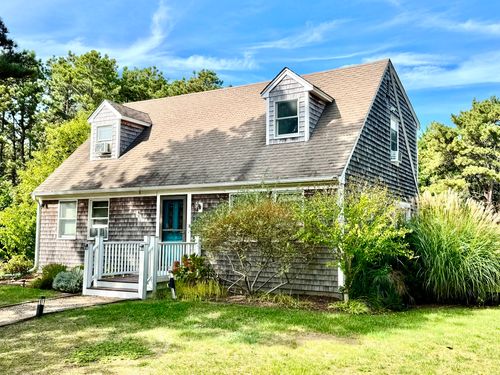 5 Seths Path, Oak Bluffs, MA, 02557-7218 | Card Image