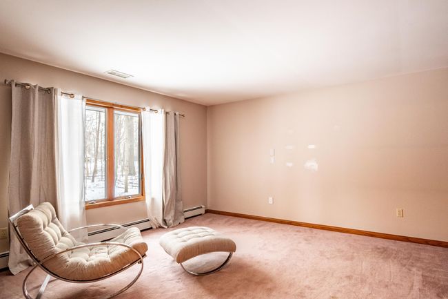 4352 Fenton Rd, House other with 4 bedrooms, 3 bathrooms and null parking in Hartland MI | Image 9
