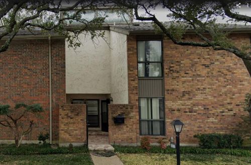 9250 Flickering Shadow Drive, Dallas, TX, 75243 | Card Image