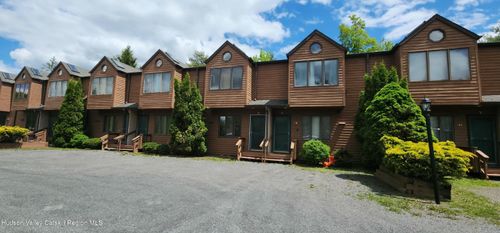 40 Quads Way, Windham, NY, 12496-5324 | Card Image