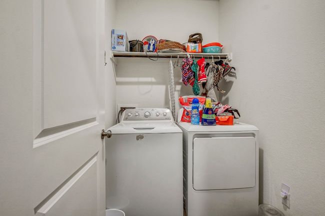 504 Gabriels Bluff Dr, House other with 3 bedrooms, 2 bathrooms and 4 parking in Georgetown TX | Image 9