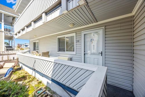 9105 Atlantic Ave, MARGATE CITY, NJ, 08402-2489 | Card Image