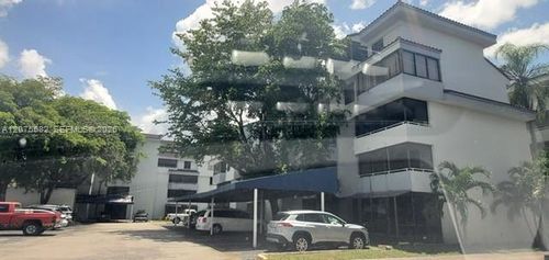 f-306-8205 Sw 152nd Ave, Miami, FL, 33193 | Card Image
