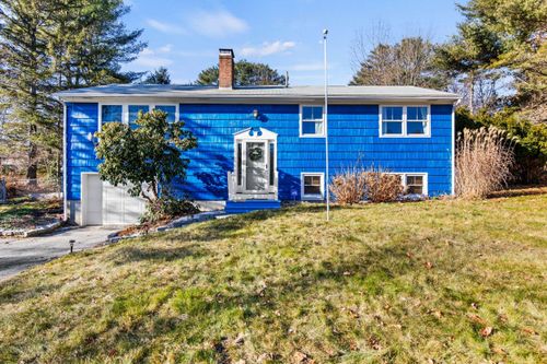 11 Abenaki Drive, Topsham, ME, 04086 | Card Image