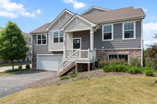 190 Goldenrod Dr, Elgin, IL, 60124-5746 | Card Image