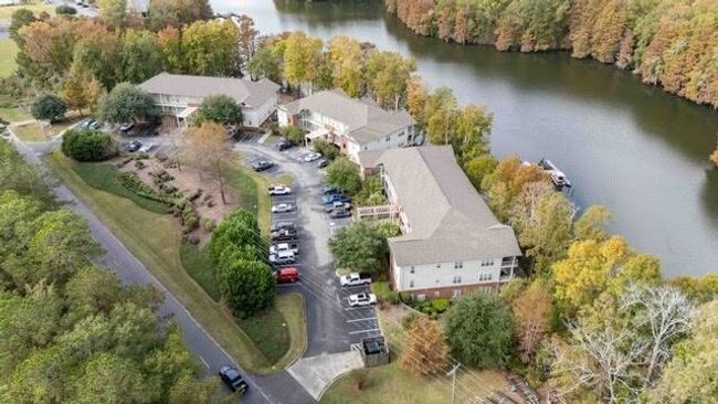 Aerial view, Condo buildings | Image 34