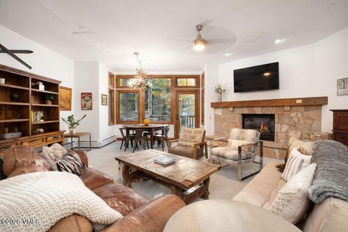 r202-160 Cresta Rd, Edwards, CO, 81632-5165 | Card Image