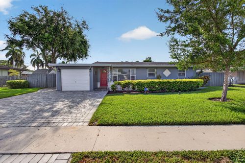 1240 Sw 3rd Ter, Pompano Beach, FL, 33060-8738 | Card Image