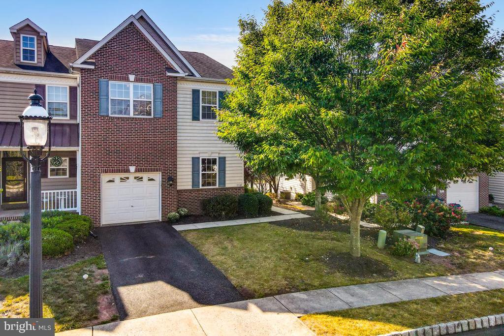 Rosemont Ter, Pennsburg, PA 18073