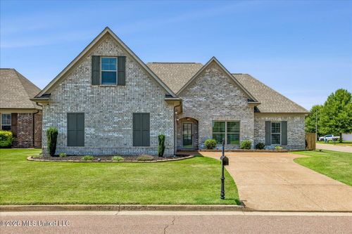 2606 Summer Knoll Dr, Southaven, MS, 38672-9549 | Card Image