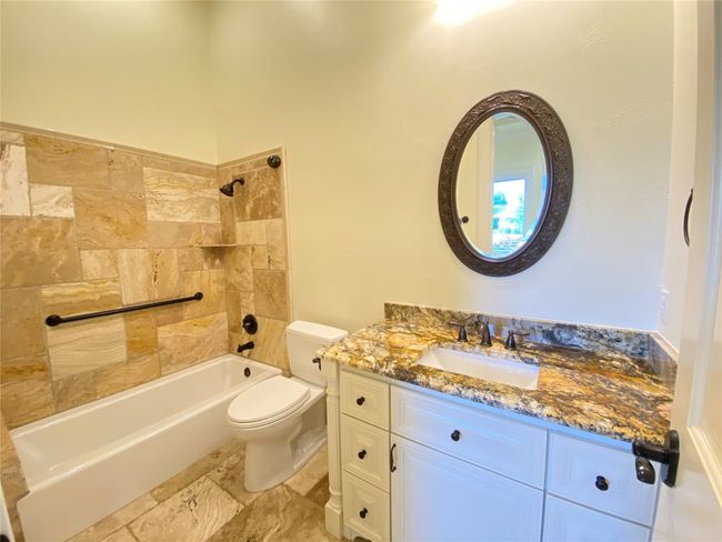 Bathroom 01 | Image 18
