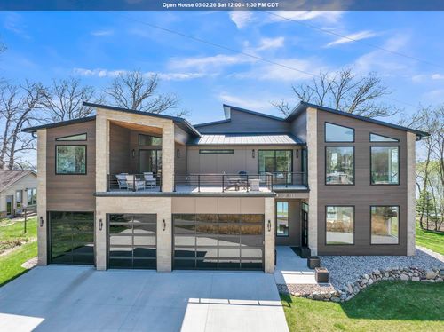 2411 Lakeshore Dr, Milford, IA, 51351 | Card Image