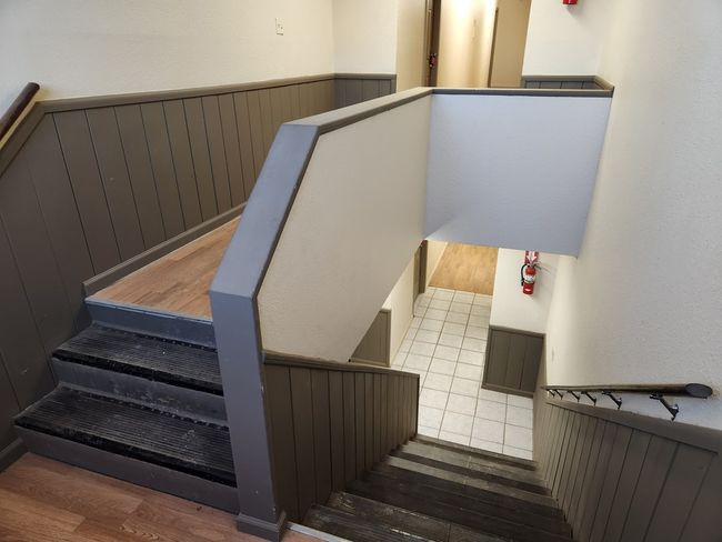 Upstairs Landing | Image 4